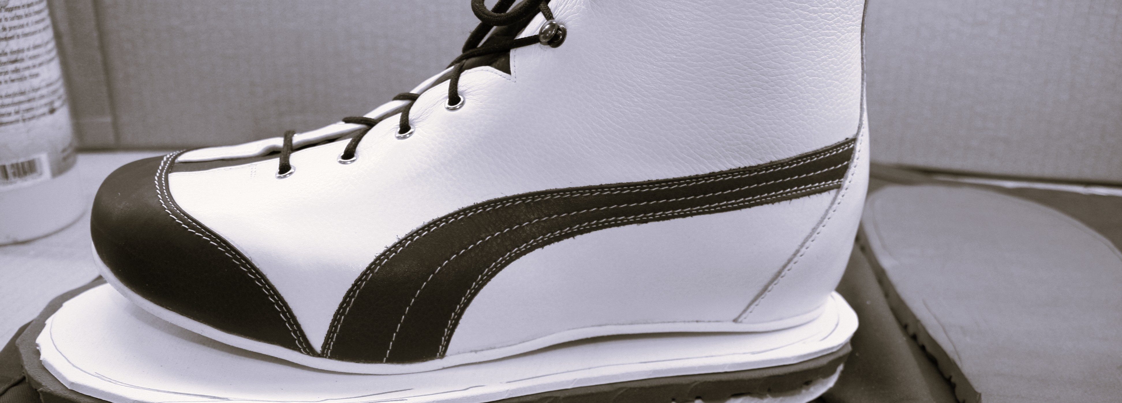 Der orthopädische Serienschuh - serieller Schuh, individuelle Anpassung
